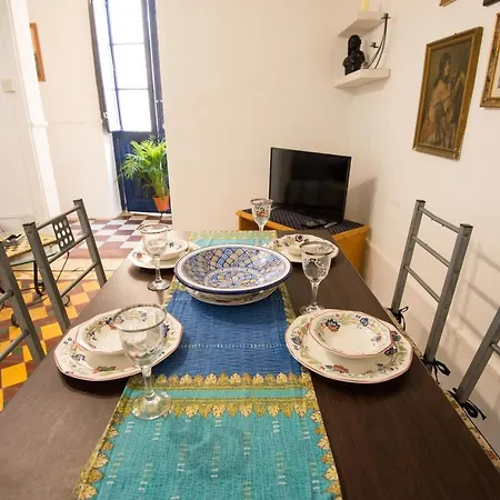 171 St. Dominic Street - Boutique Flat