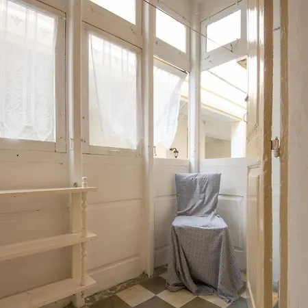 171 St. Dominic Street - Boutique Flat *